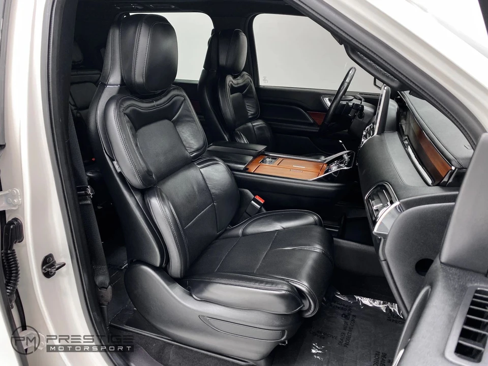 2019 Lincoln Navigator 4th Gen - Image 16 of 21