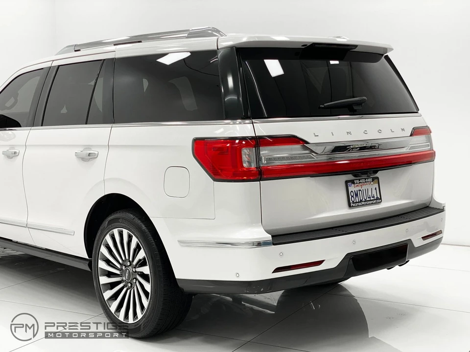 2019 Lincoln Navigator 4th Gen - Image 10 of 21