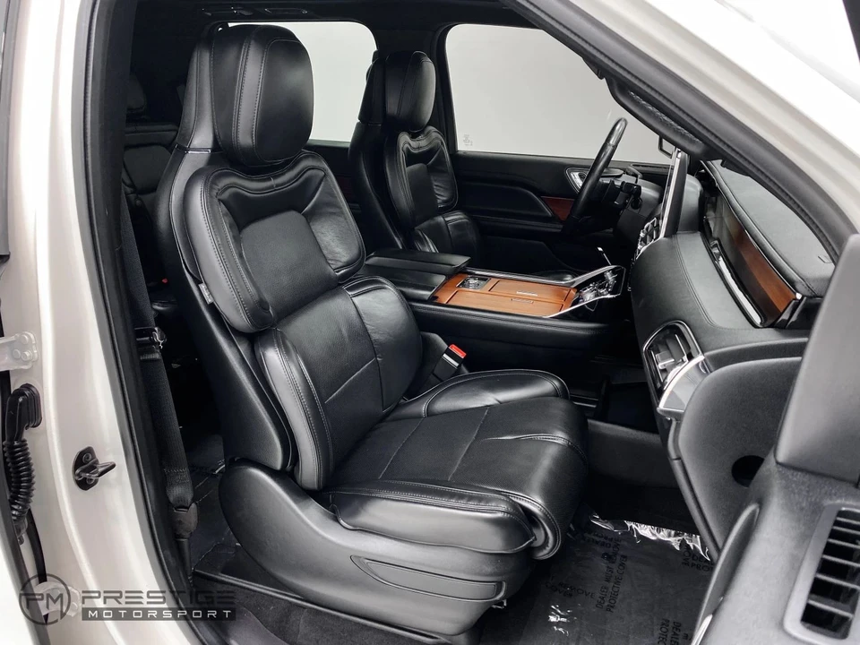 2019 Lincoln Navigator 4th Gen - Image 16 of 21