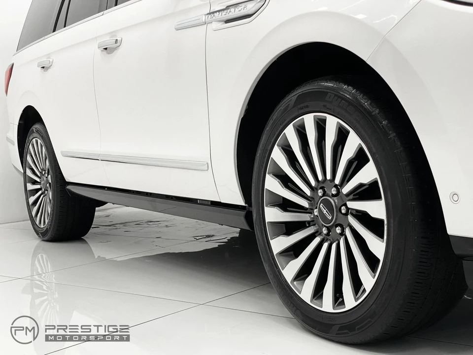 2019 Lincoln Navigator 4th Gen - Image 13 of 21