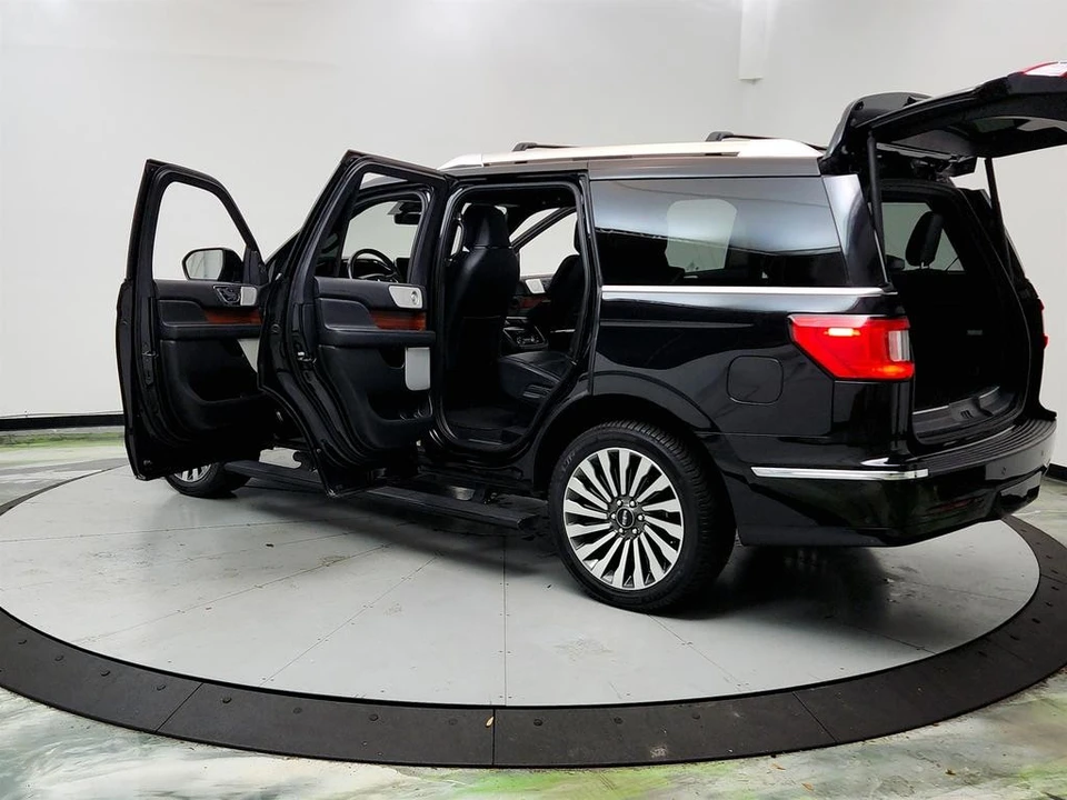 2019 Lincoln Navigator 4th Gen - Image 12 of 12