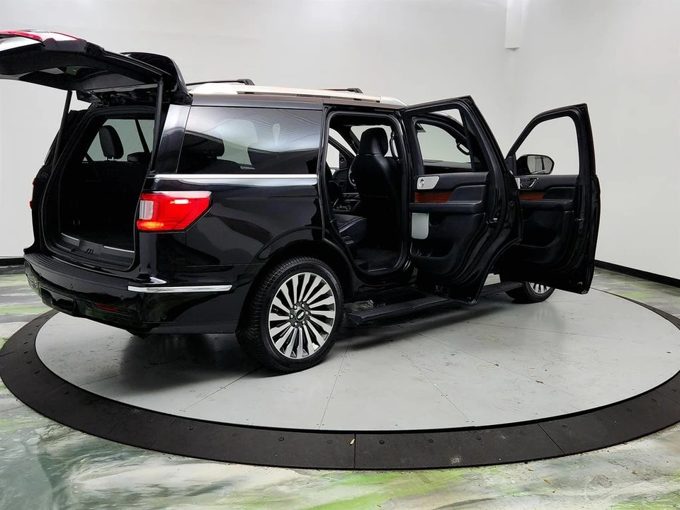 2019 Lincoln Navigator 4th Gen - Image 11 of 12