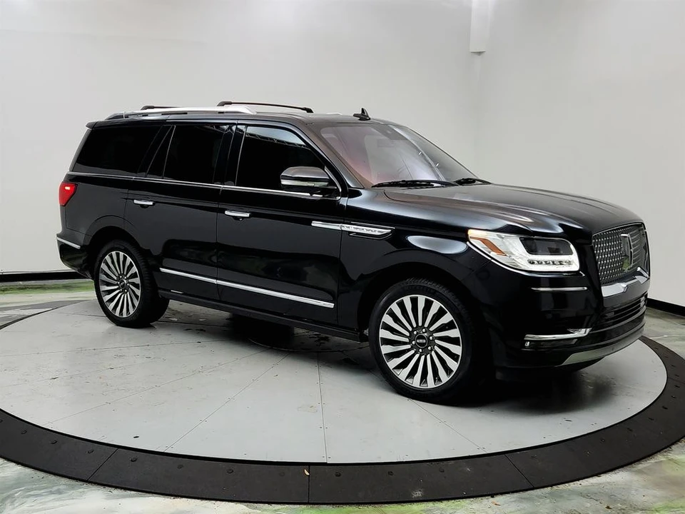 2019 Lincoln Navigator 4th Gen - Image 3 of 12