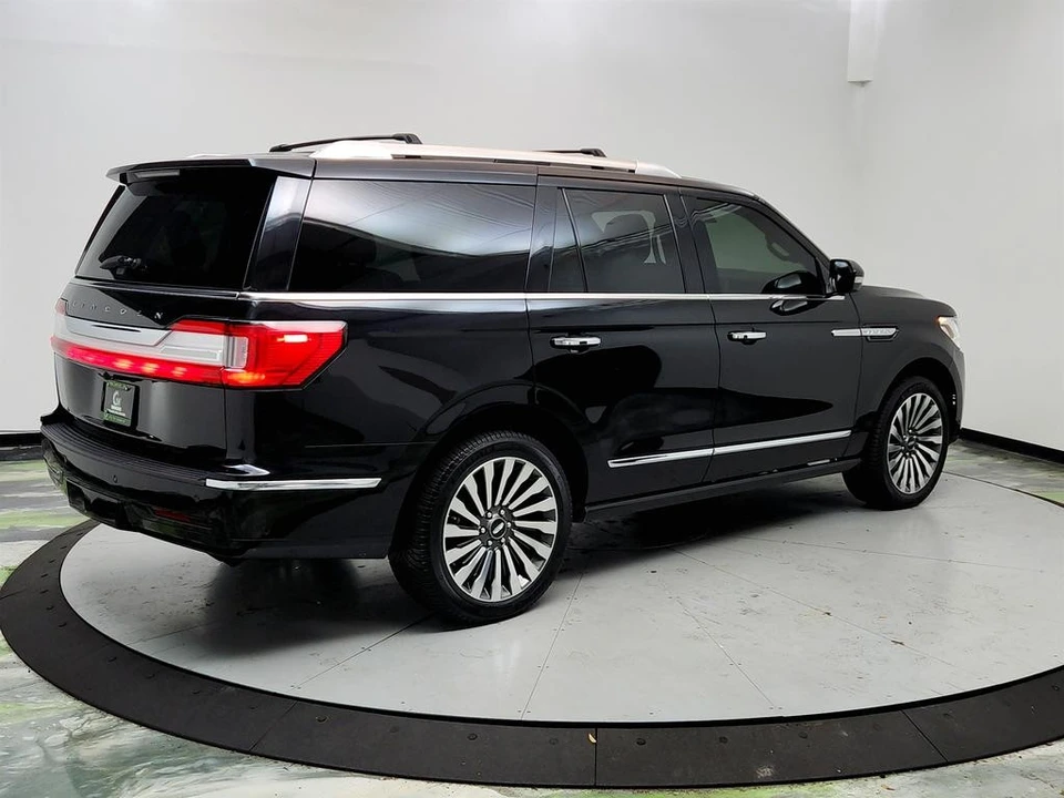 2019 Lincoln Navigator 4th Gen - Image 5 of 12