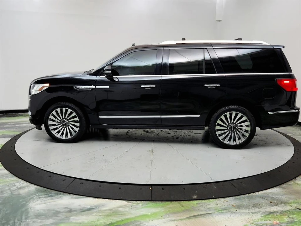 2019 Lincoln Navigator 4th Gen - Image 8 of 12