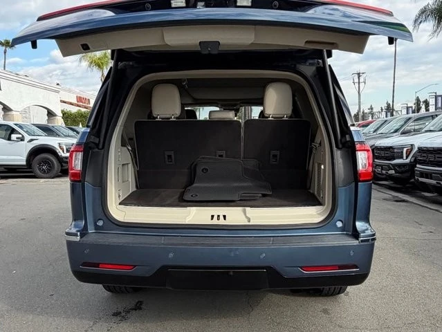 2019 Lincoln Navigator 4th Gen - Image 11 of 12