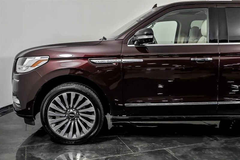 2019 Lincoln Navigator 4th Gen - Image 6 of 21