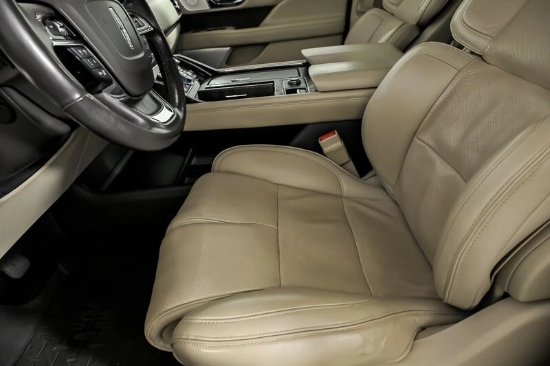 2019 Lincoln Navigator 4th Gen - Image 17 of 21