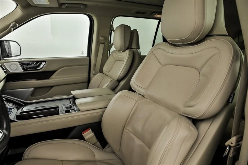 2019 Lincoln Navigator 4th Gen - Image 18 of 21