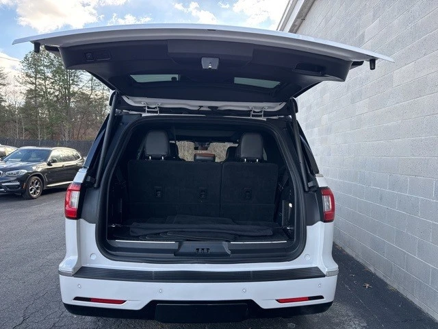2019 Lincoln Navigator 4th Gen - Image 11 of 12