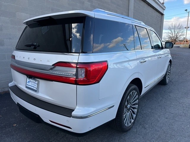 2019 Lincoln Navigator 4th Gen - Image 9 of 12
