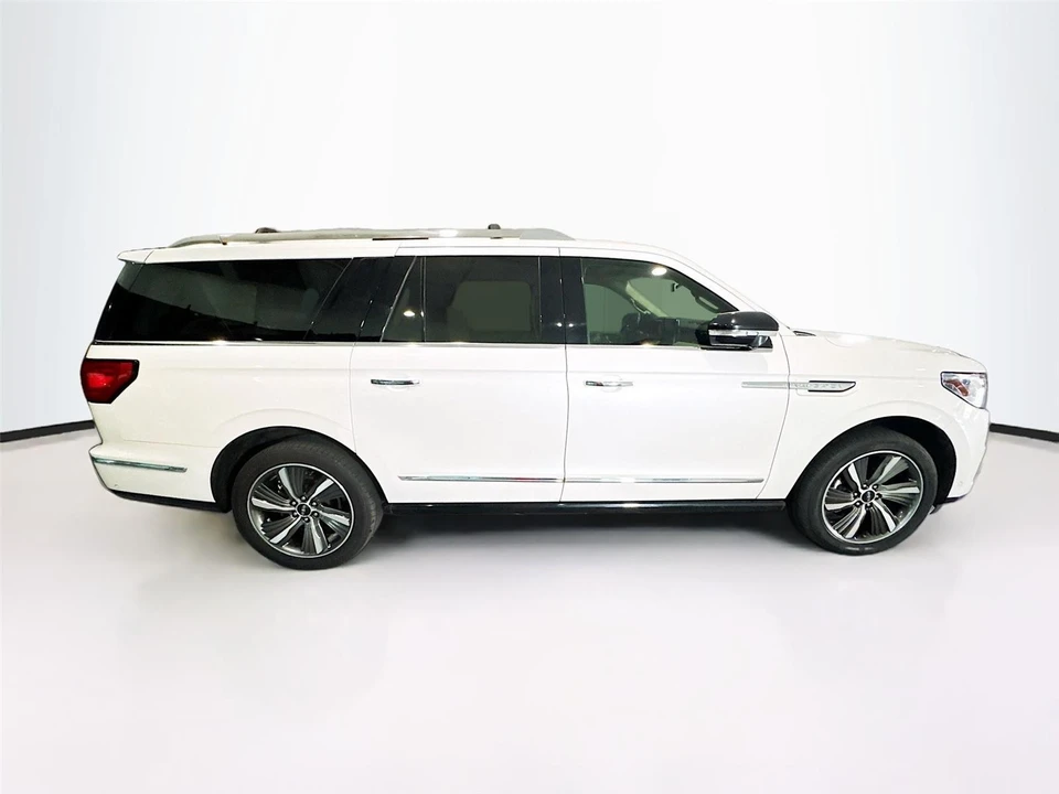 2019 Lincoln Navigator 4th Gen - Image 7 of 16
