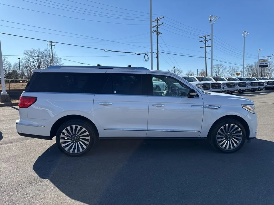 2019 Lincoln Navigator 4th Gen - Image 6 of 12