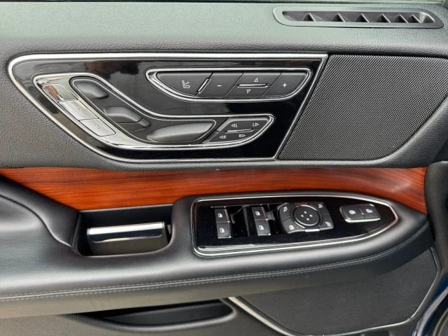 2019 Lincoln Navigator 4th Gen - Image 15 of 21