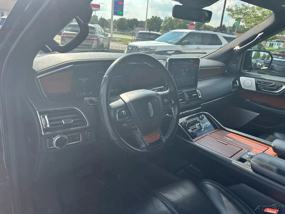 2019 Lincoln Navigator 4th Gen - Image 19 of 21