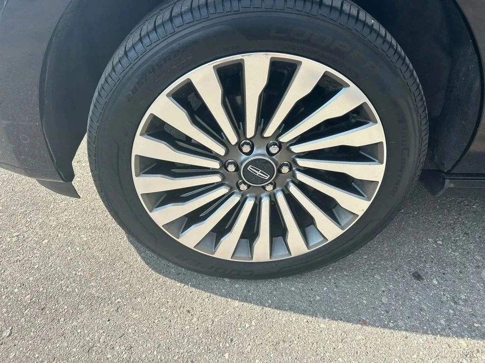 2019 Lincoln Navigator 4th Gen - Image 9 of 12