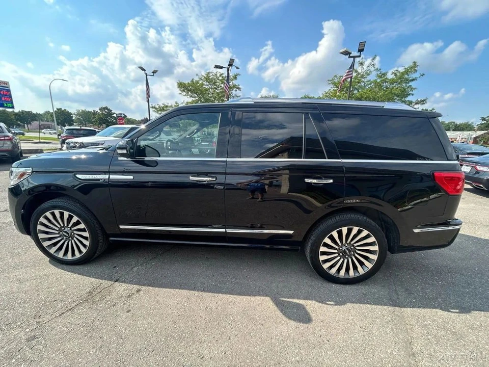 2019 Lincoln Navigator 4th Gen - Image 8 of 12