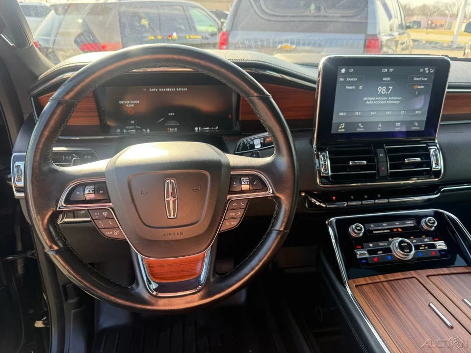 2019 Lincoln Navigator 4th Gen - Image 20 of 21
