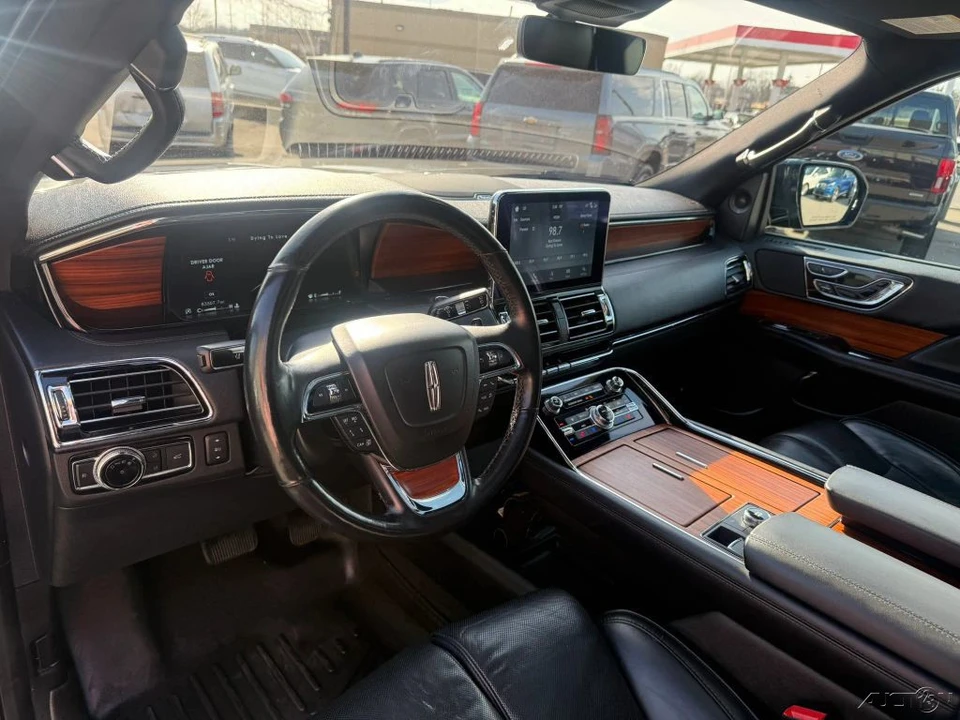 2019 Lincoln Navigator 4th Gen - Image 17 of 21