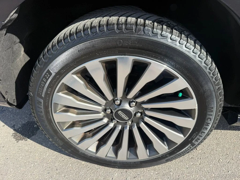 2019 Lincoln Navigator 4th Gen - Image 11 of 12