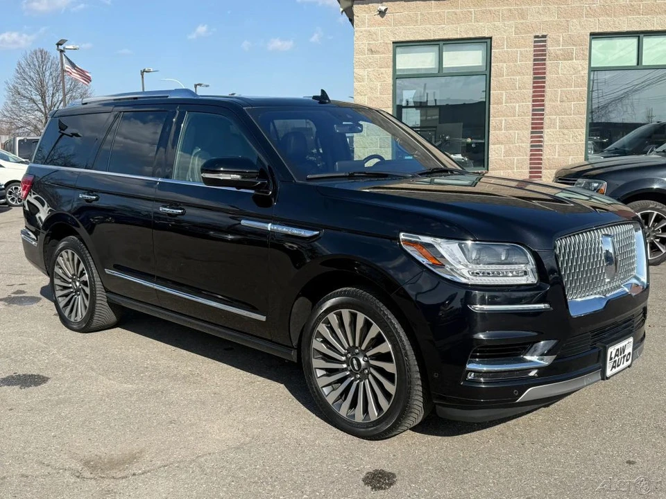 2019 Lincoln Navigator 4th Gen - Image 3 of 12