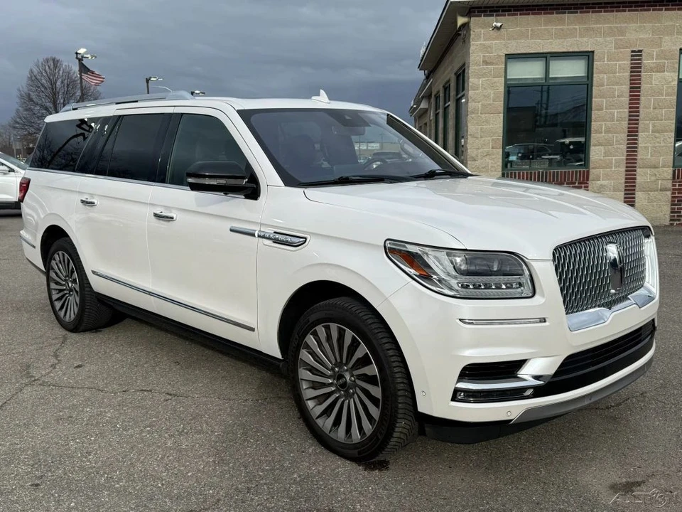 2019 Lincoln Navigator 4th Gen - Image 3 of 21