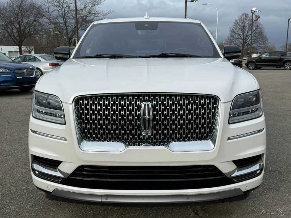 2019 Lincoln Navigator 4th Gen - Image 2 of 21