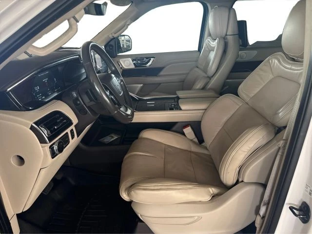 2019 Lincoln Navigator 4th Gen - Image 9 of 21