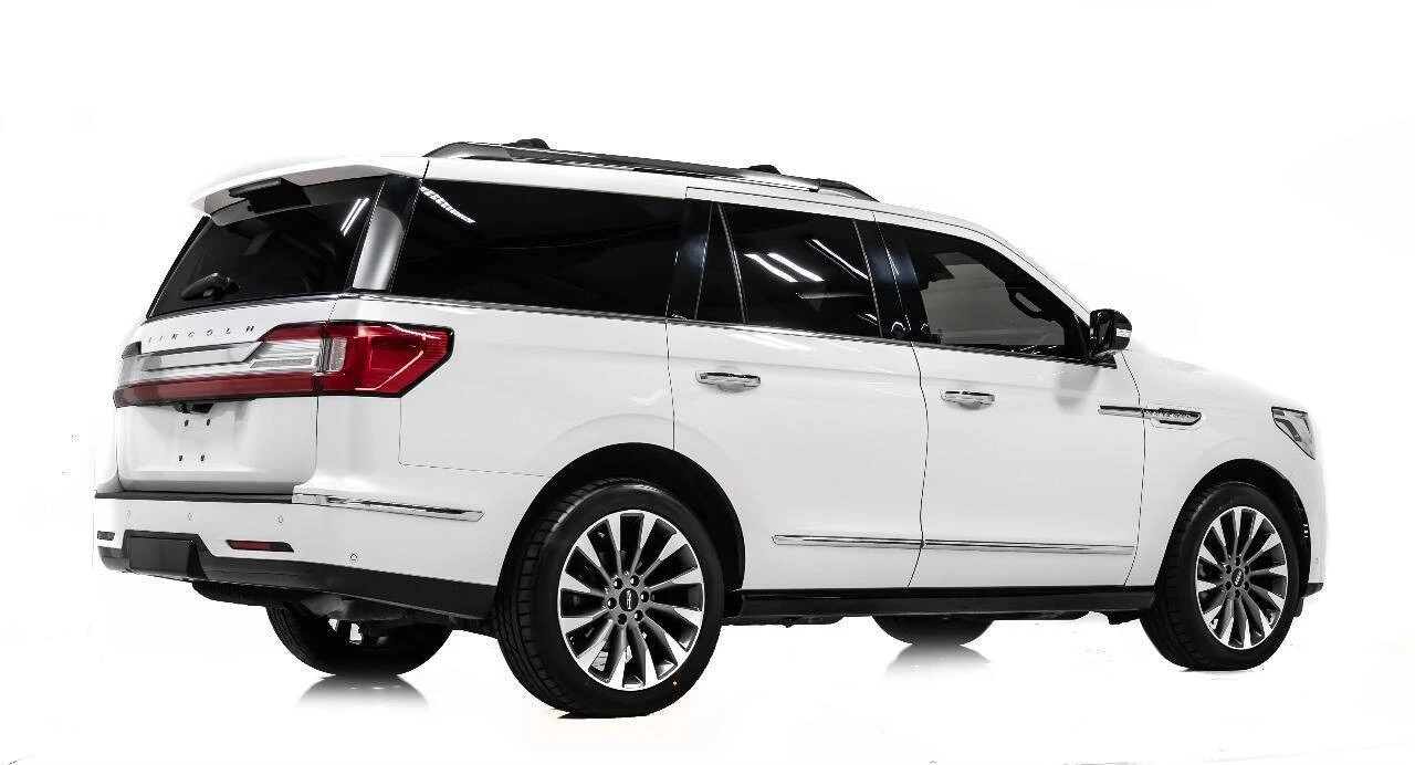 2019 Lincoln Navigator 4th Gen - Image 3 of 12