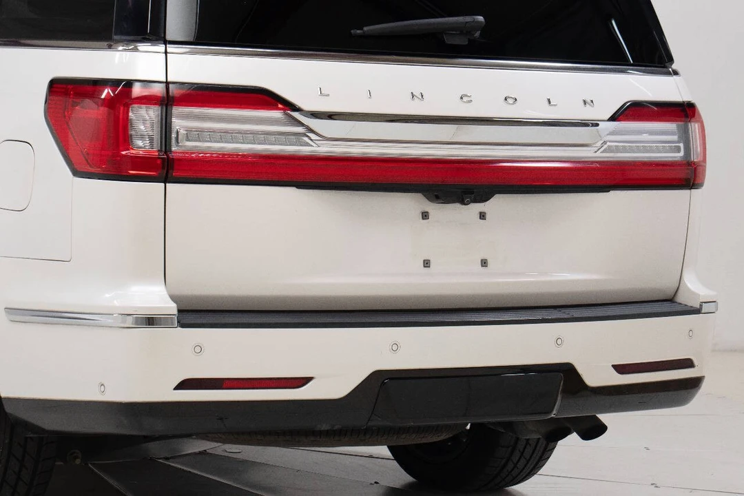 2019 Lincoln Navigator 4th Gen - Image 12 of 12
