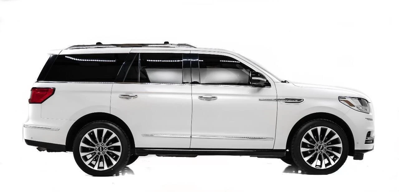 2019 Lincoln Navigator 4th Gen - Image 5 of 12