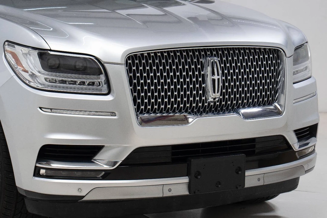 2019 Lincoln Navigator 4th Gen - Image 9 of 12
