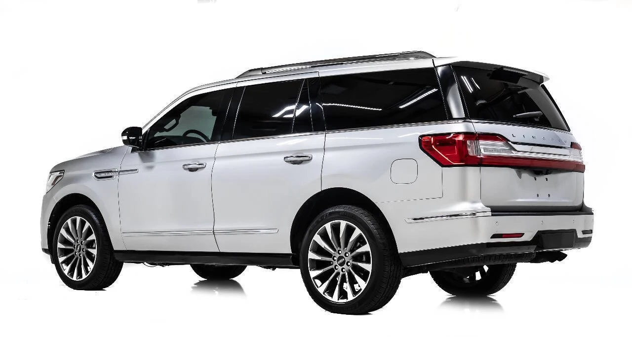 2019 Lincoln Navigator 4th Gen - Image 4 of 12