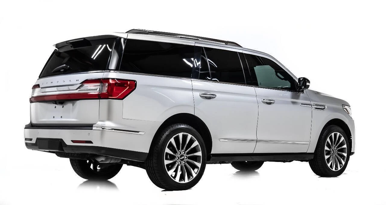 2019 Lincoln Navigator 4th Gen - Image 3 of 12