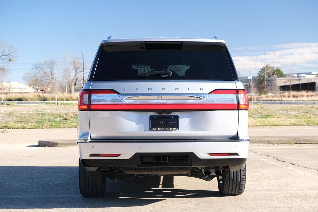 2019 Lincoln Navigator 4th Gen - Image 9 of 21