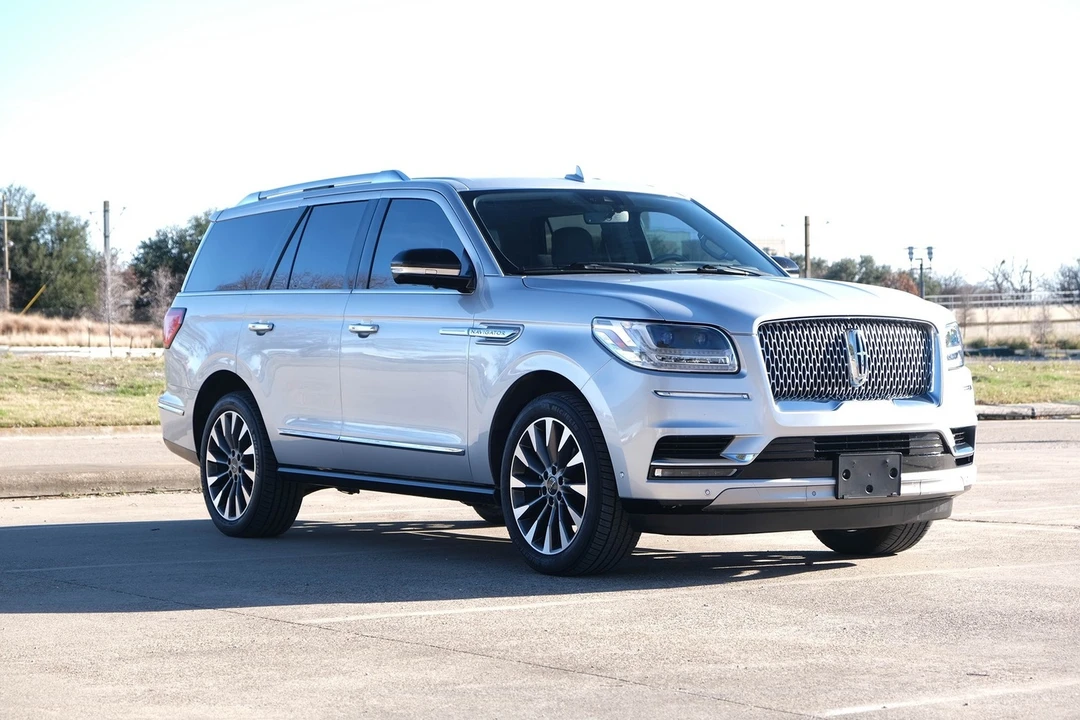 2019 Lincoln Navigator 4th Gen - Image 5 of 21