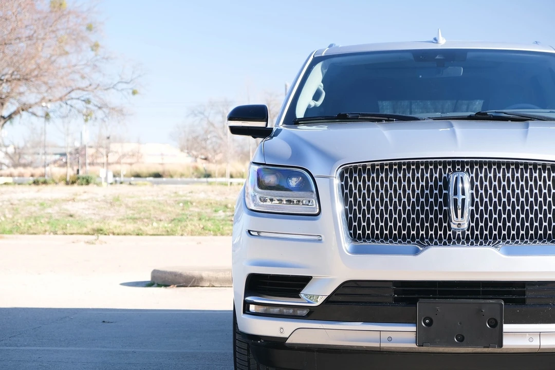 2019 Lincoln Navigator 4th Gen - Image 4 of 21
