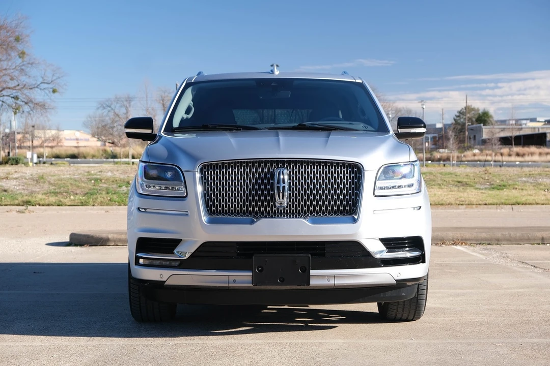 2019 Lincoln Navigator 4th Gen - Image 3 of 21