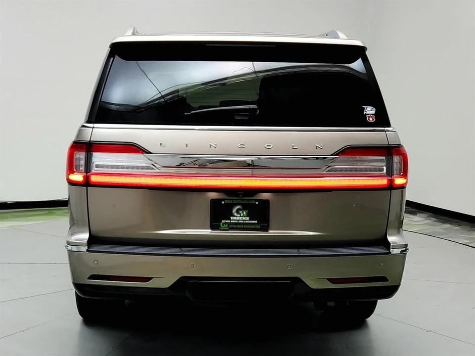 2019 Lincoln Navigator 4th Gen - Image 6 of 12