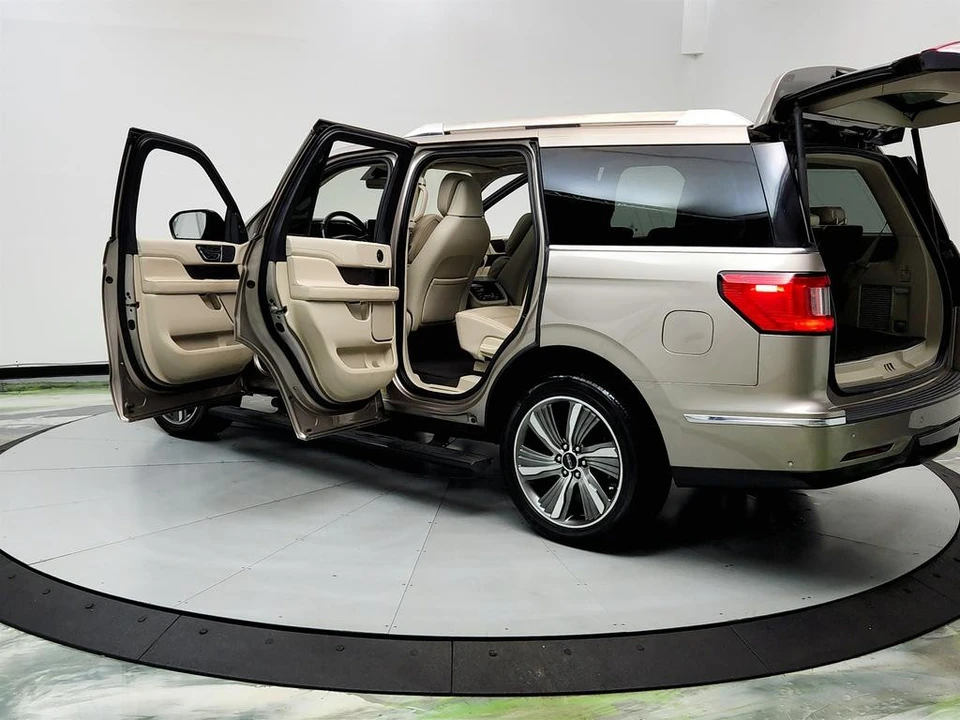 2019 Lincoln Navigator 4th Gen - Image 12 of 12