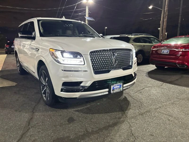 2019 Lincoln Navigator 4th Gen - Image 10 of 12
