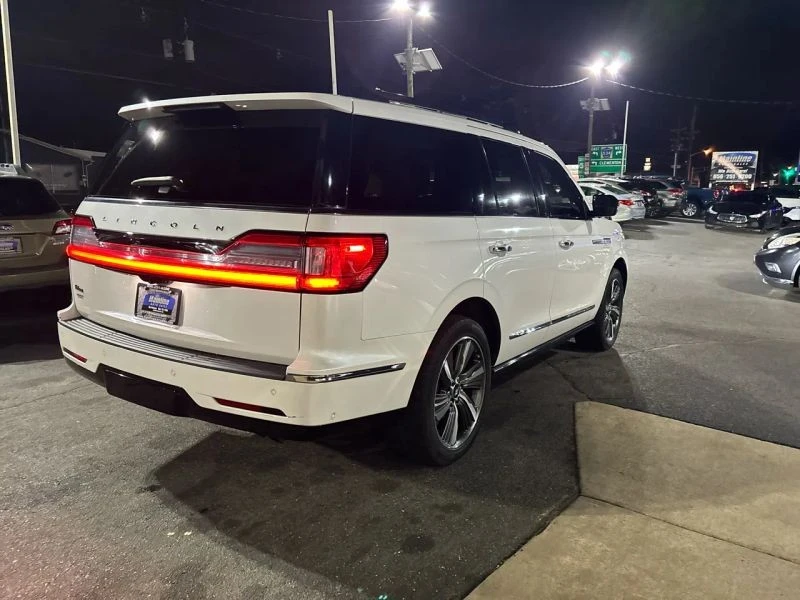 2019 Lincoln Navigator 4th Gen - Image 7 of 12