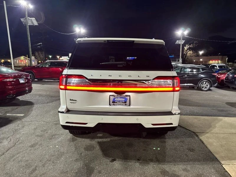 2019 Lincoln Navigator 4th Gen - Image 5 of 12