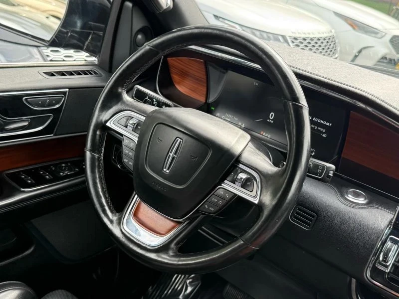 2019 Lincoln Navigator 4th Gen - Image 11 of 12