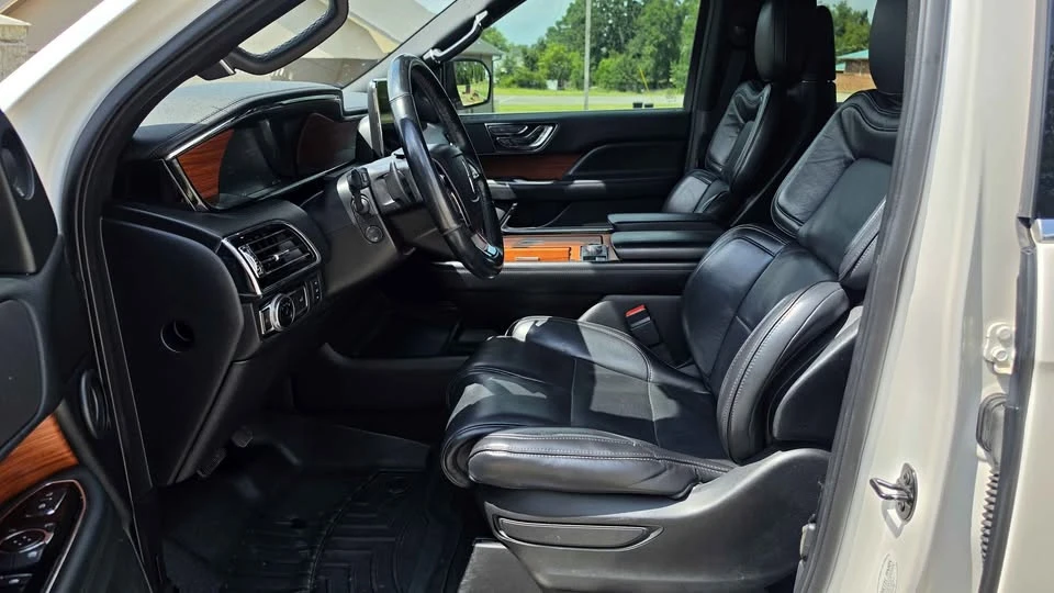 2019 Lincoln Navigator 4th Gen - Image 6 of 16