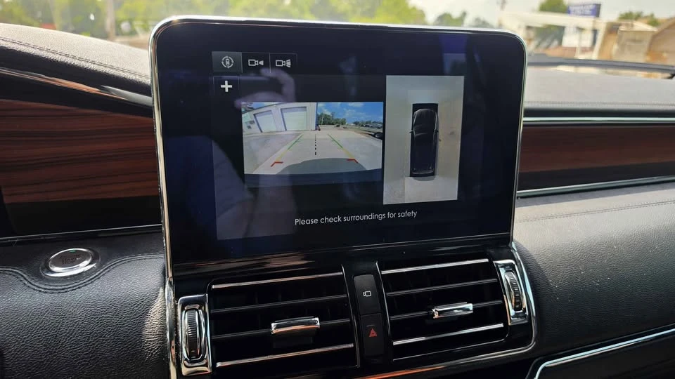 2019 Lincoln Navigator 4th Gen - Image 11 of 16