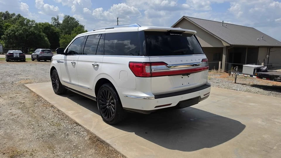2019 Lincoln Navigator 4th Gen - Image 4 of 16