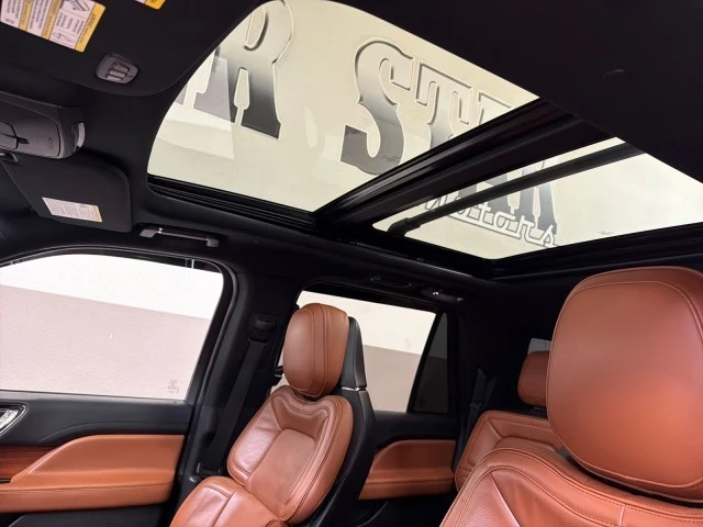 2019 Lincoln Navigator 4th Gen - Image 15 of 21