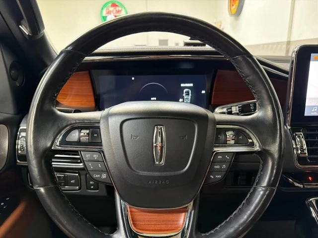 2019 Lincoln Navigator 4th Gen - Image 19 of 21