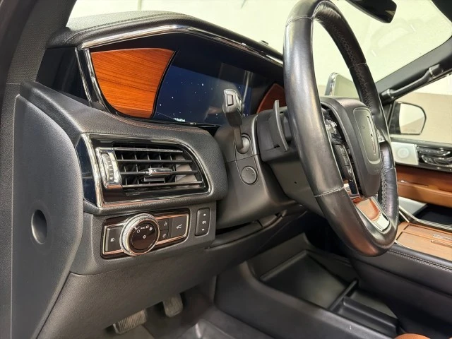 2019 Lincoln Navigator 4th Gen - Image 16 of 21
